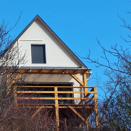 Eged Lodge Eger Bagian luar foto