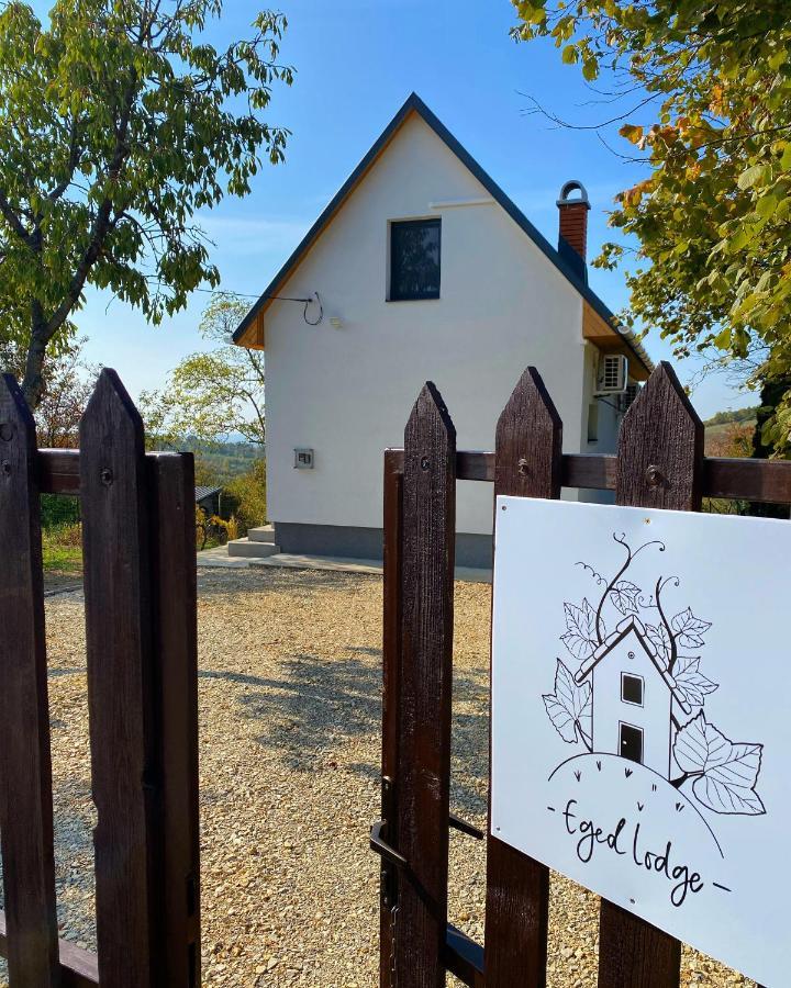 Eged Lodge Eger Bagian luar foto