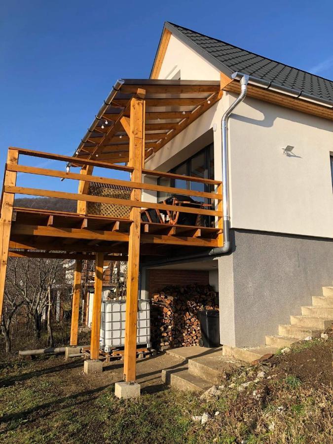 Eged Lodge Eger Bagian luar foto