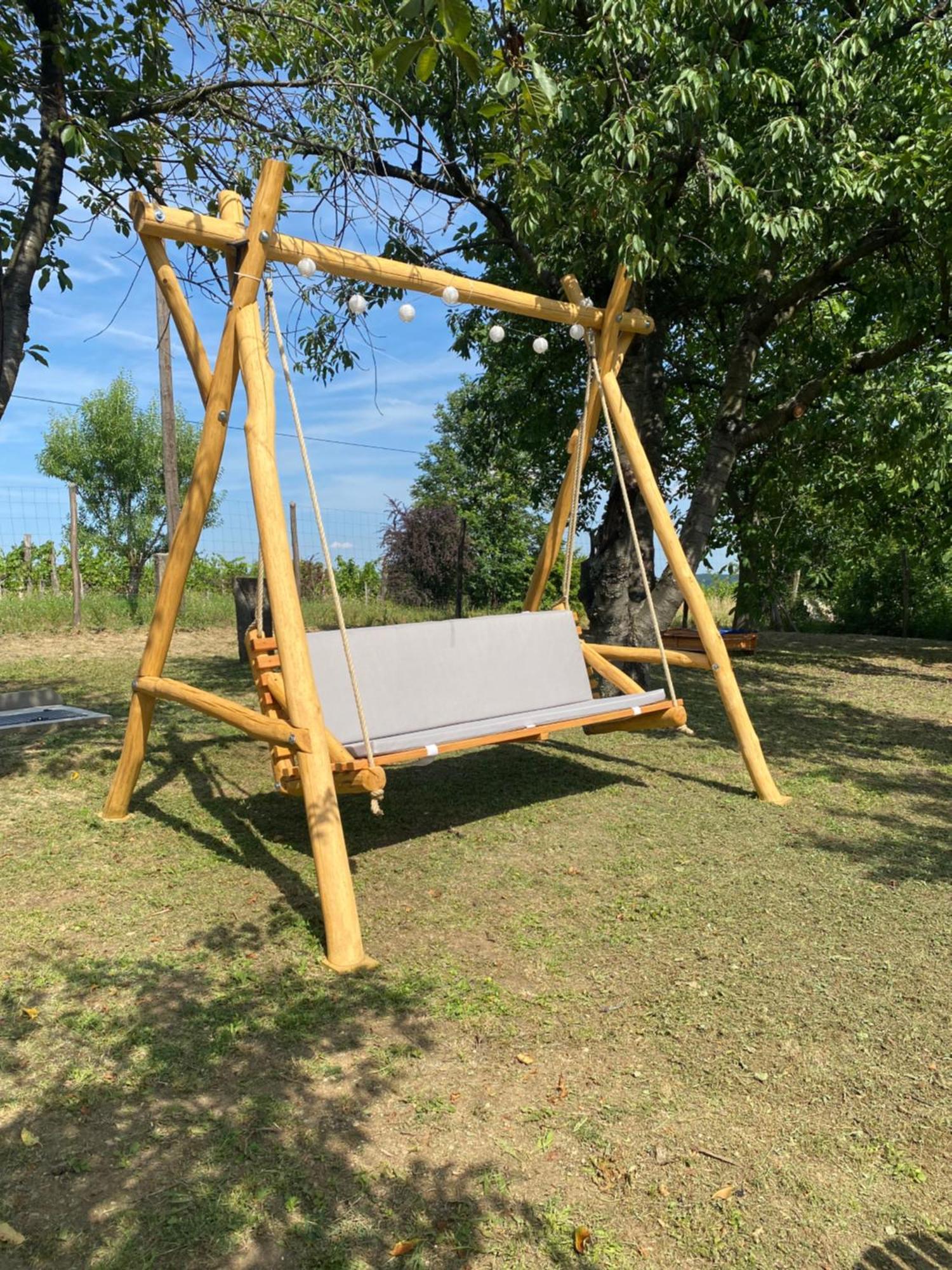 Eged Lodge Eger Bagian luar foto