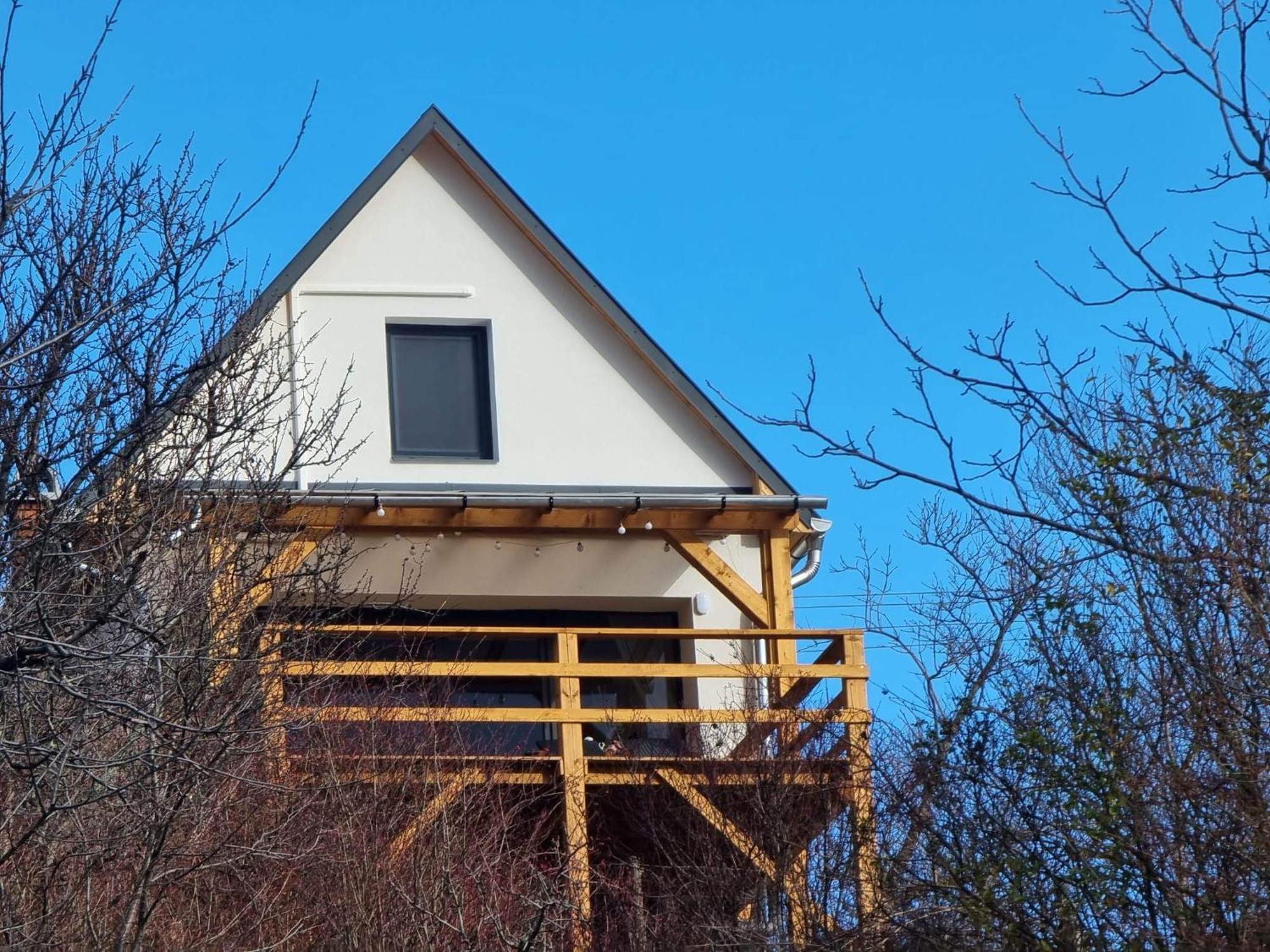Eged Lodge Eger Bagian luar foto